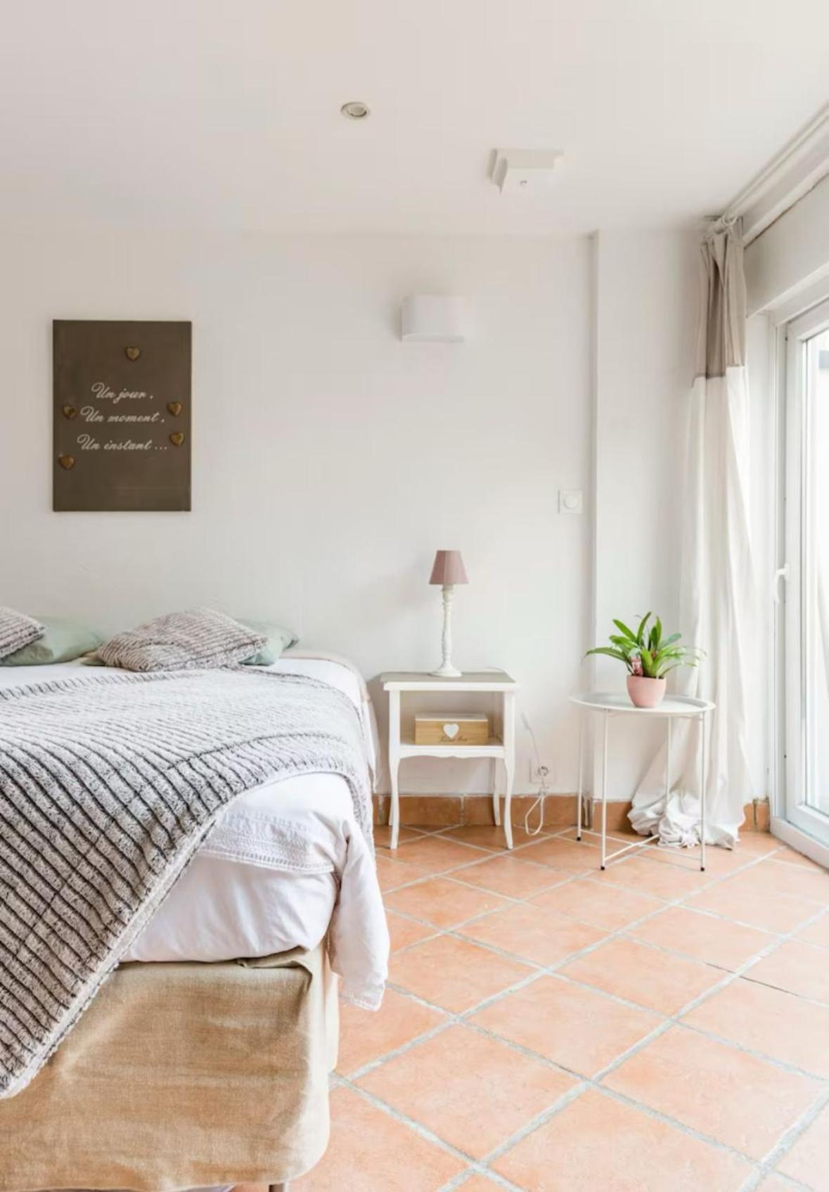 Escapade Pres De Lille - Appartement Charmant Avec Terrasse Et Parking Privee Mons-en-Baroeul Dış mekan fotoğraf