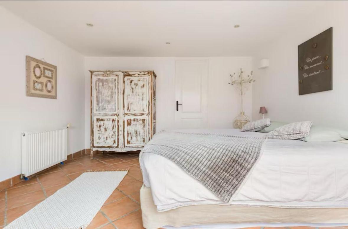 Escapade Pres De Lille - Appartement Charmant Avec Terrasse Et Parking Privee Mons-en-Baroeul Dış mekan fotoğraf