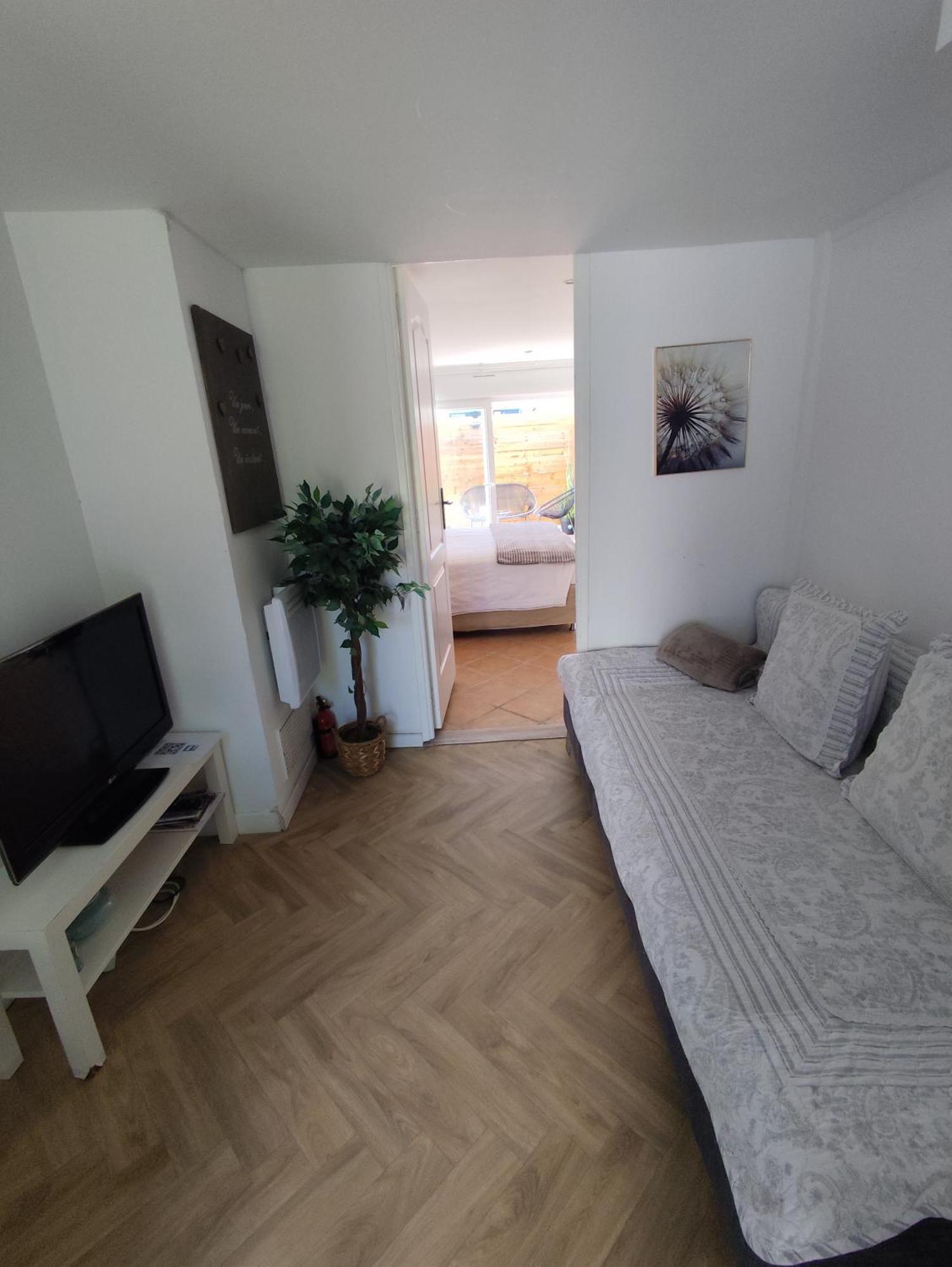 Escapade Pres De Lille - Appartement Charmant Avec Terrasse Et Parking Privee Mons-en-Baroeul Dış mekan fotoğraf