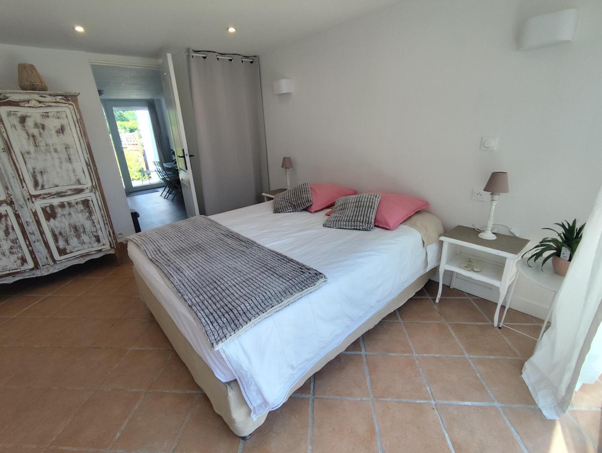 Escapade Pres De Lille - Appartement Charmant Avec Terrasse Et Parking Privee Mons-en-Baroeul Dış mekan fotoğraf